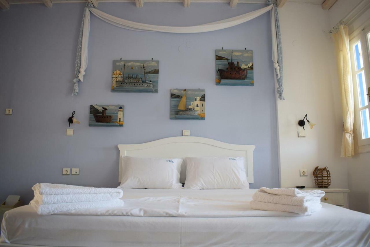 Niovi Serifos Bed & Breakfast *