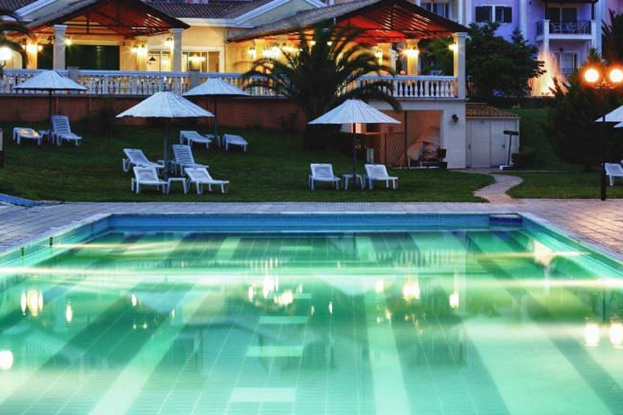 Hotel Rebecca's Village Karousades (Esperies)