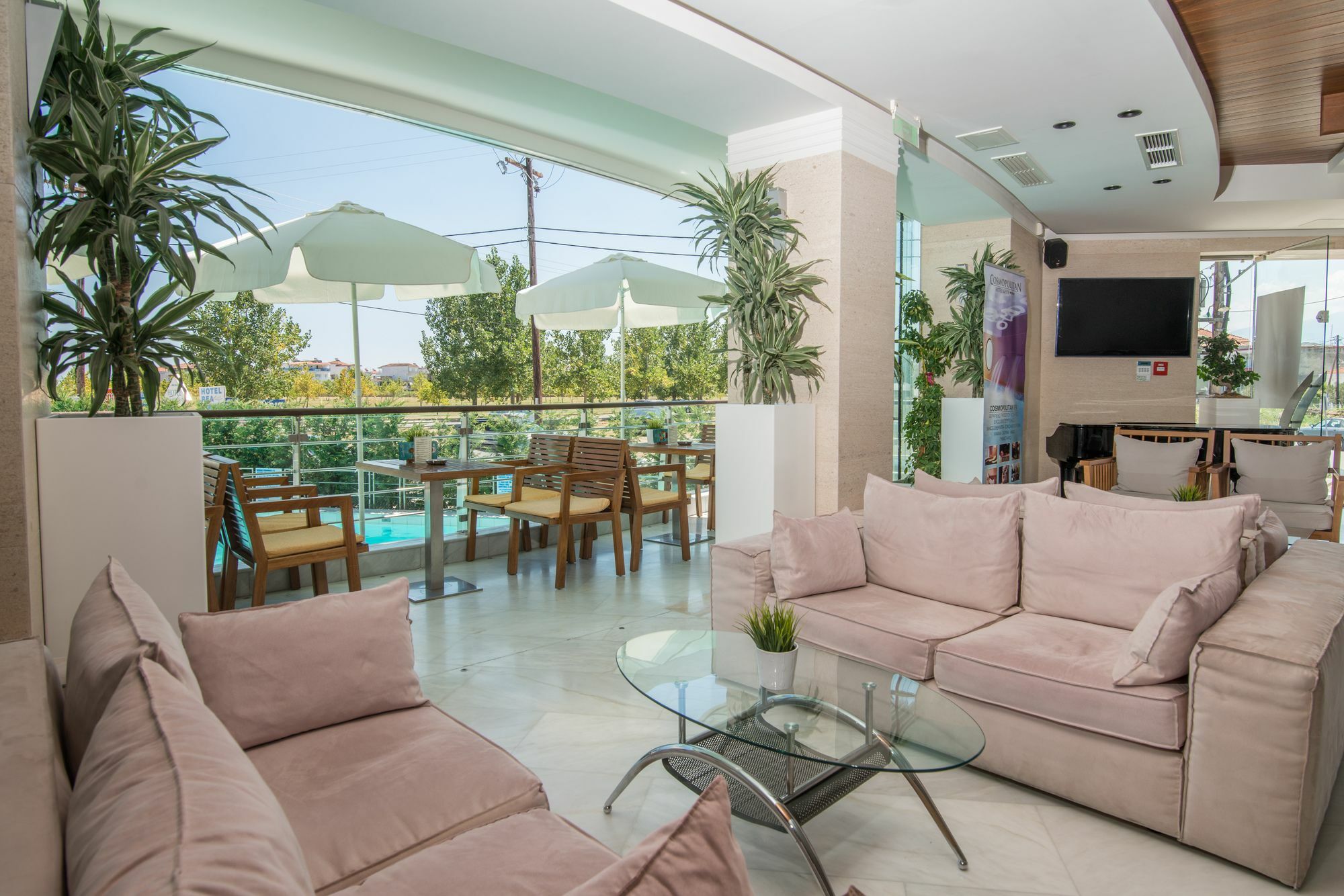 Cosmopolitan & Hotel 4*
