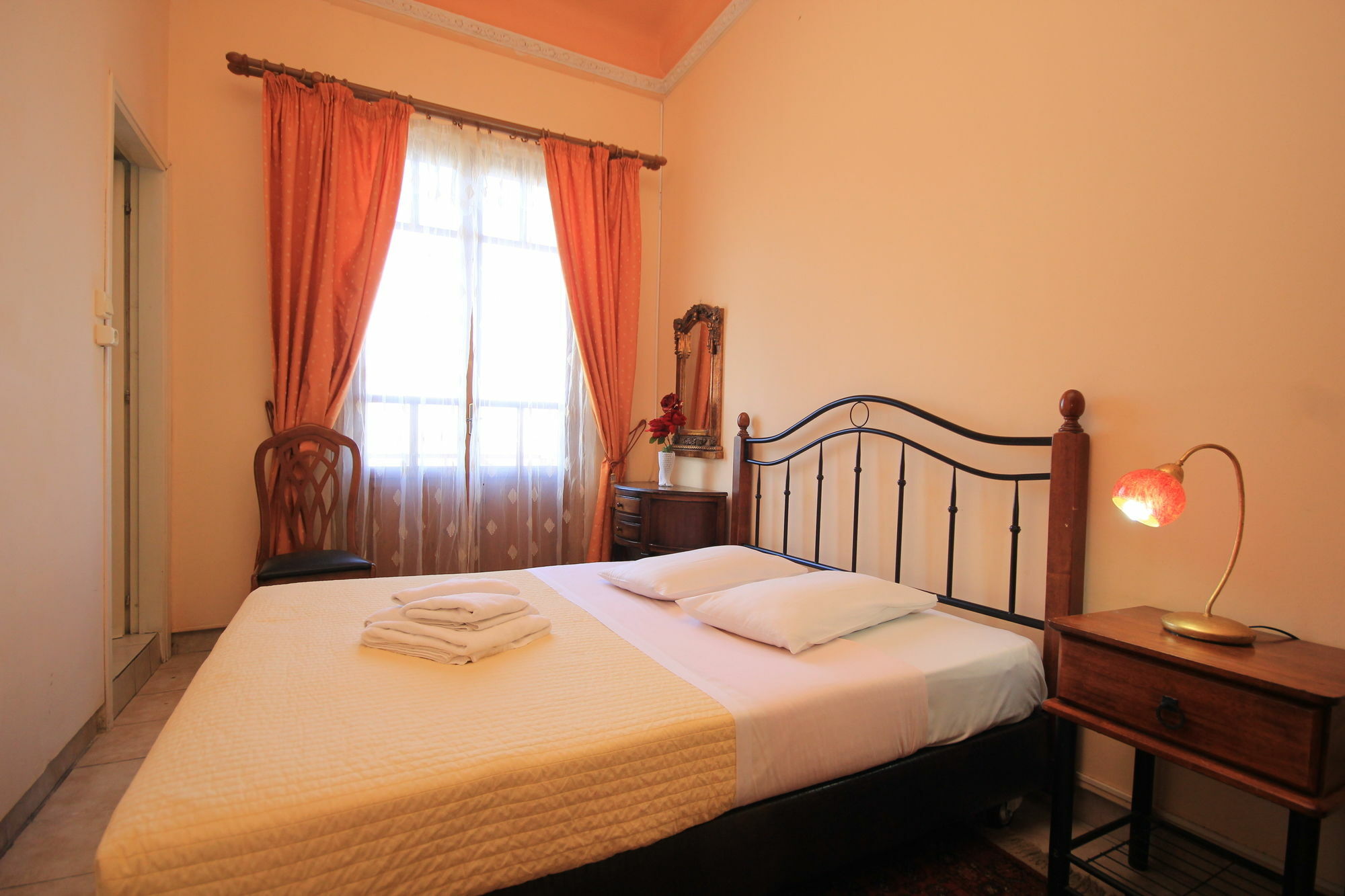Neos Olympos Hostel
