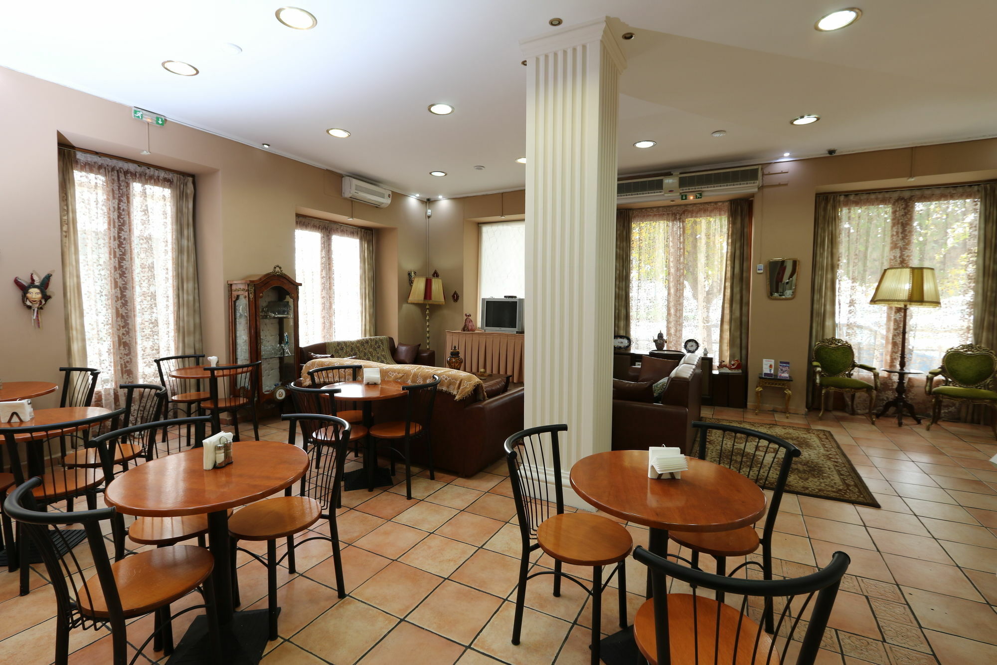 Hostel Neos Olympos Athens