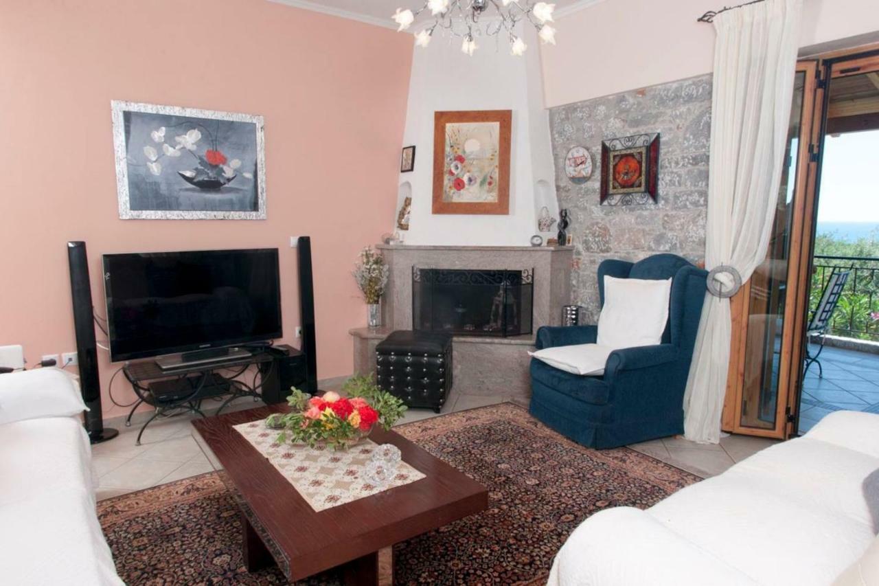 Seaside Serenity - Stylish Seaview Apartment *