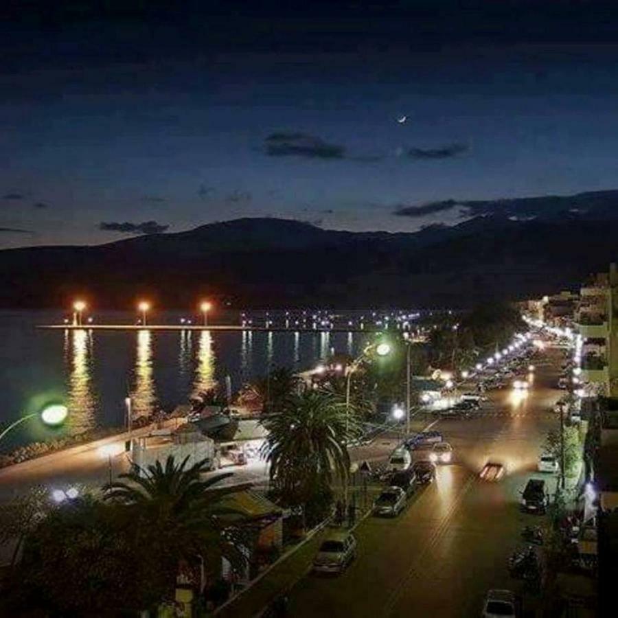 Apartment Luxury Seafront House Nearby Delphi