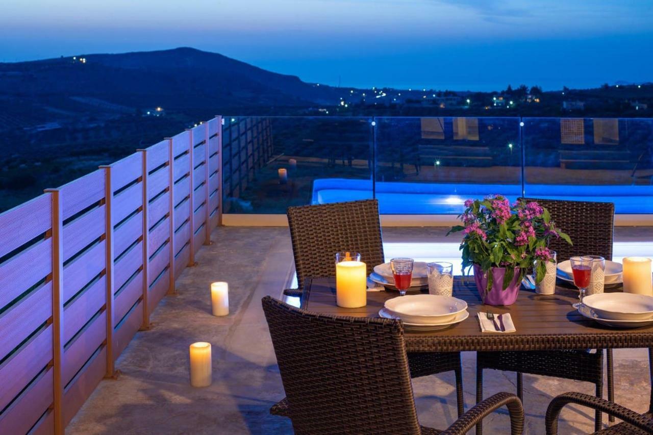 Villa Luxury Malvasia With Seaview And Heated Pool Epano Vathia