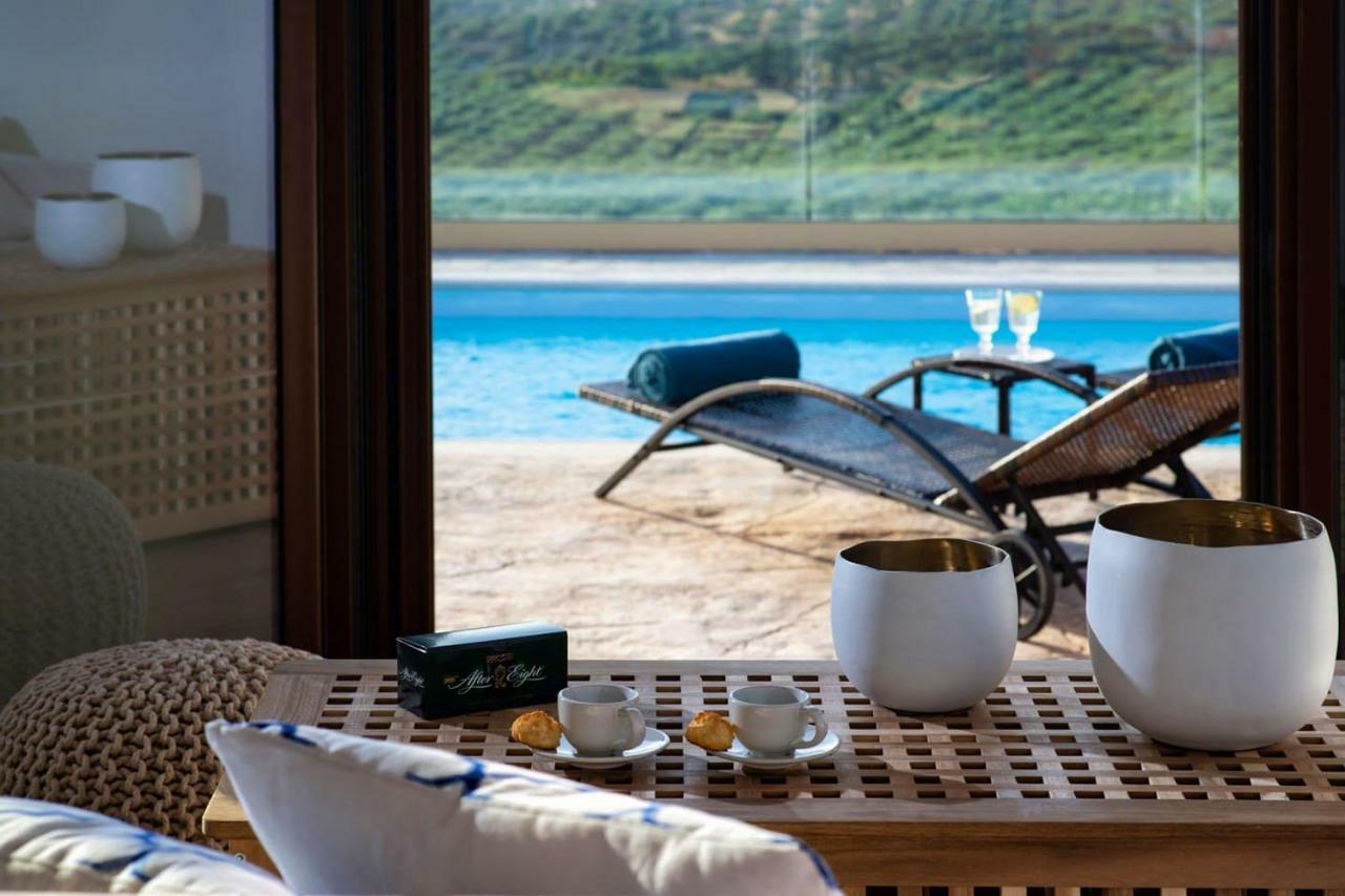 Luxury Malvasia With Seaview And Heated Pool Villa