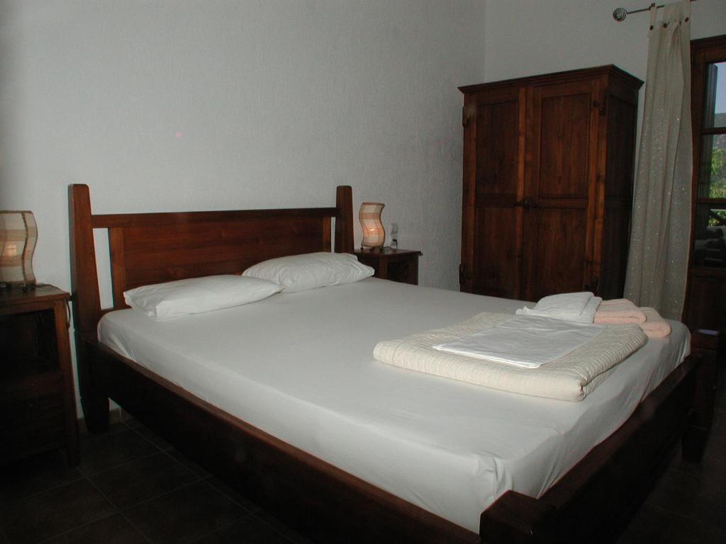 Sun 2* Skopelos Town