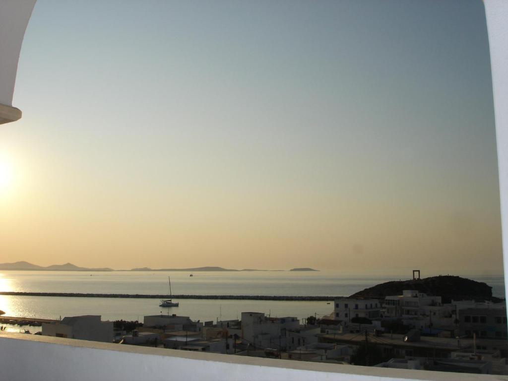 Panorama 2* Naxos City
