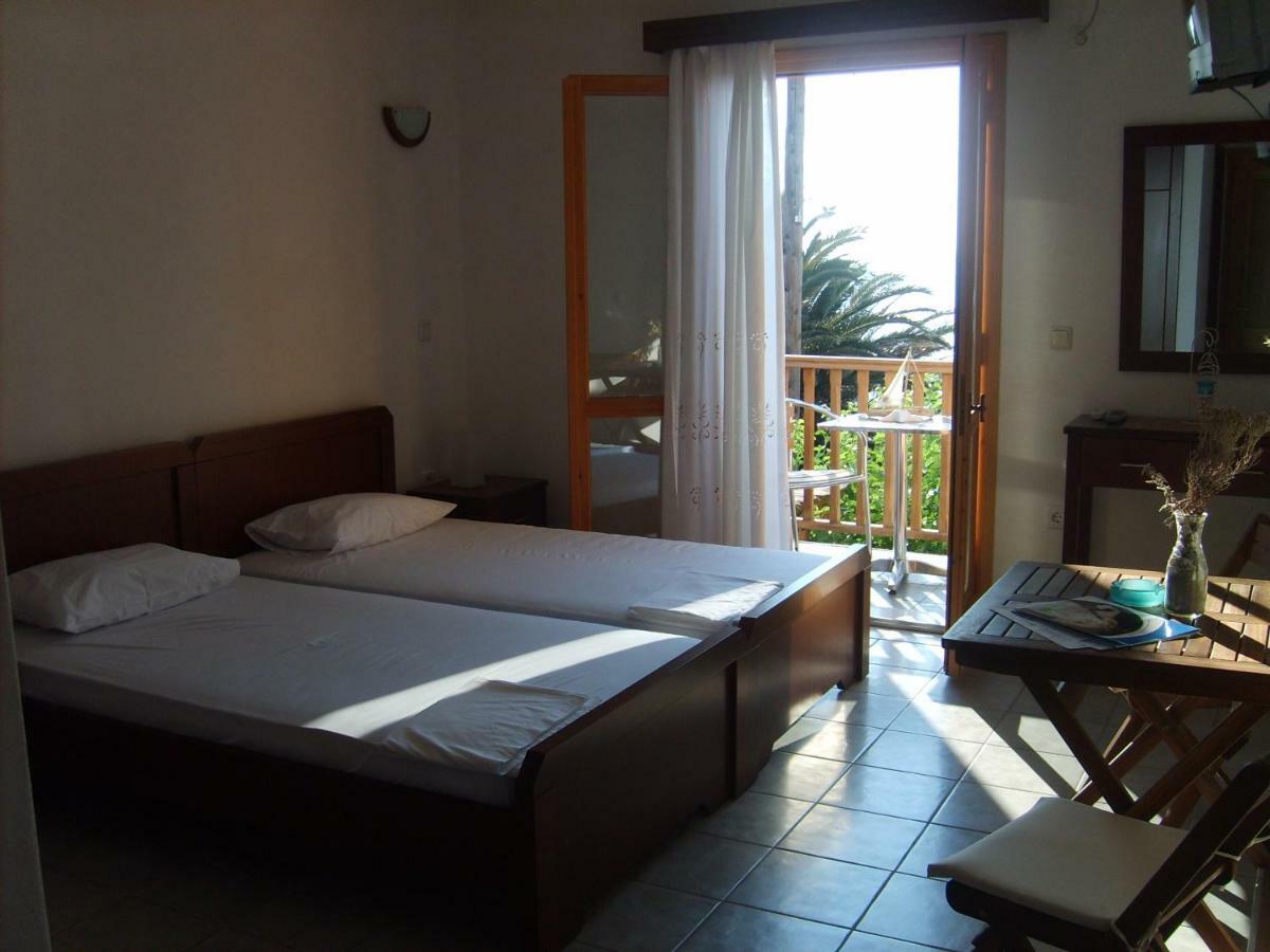 τo κamari Apartment Skyros