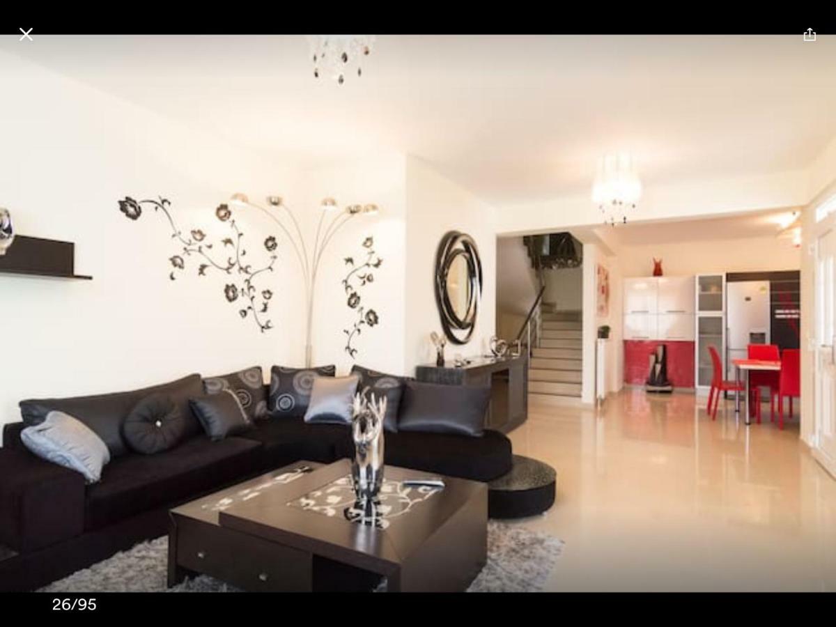 Artisti Elena Apartment *