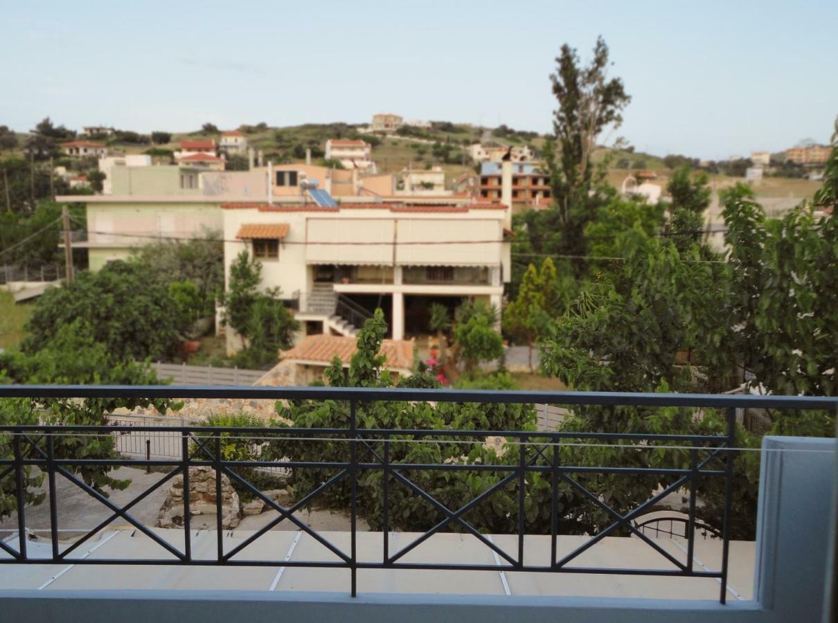 Petries Agioi Apostoloi (Evia)