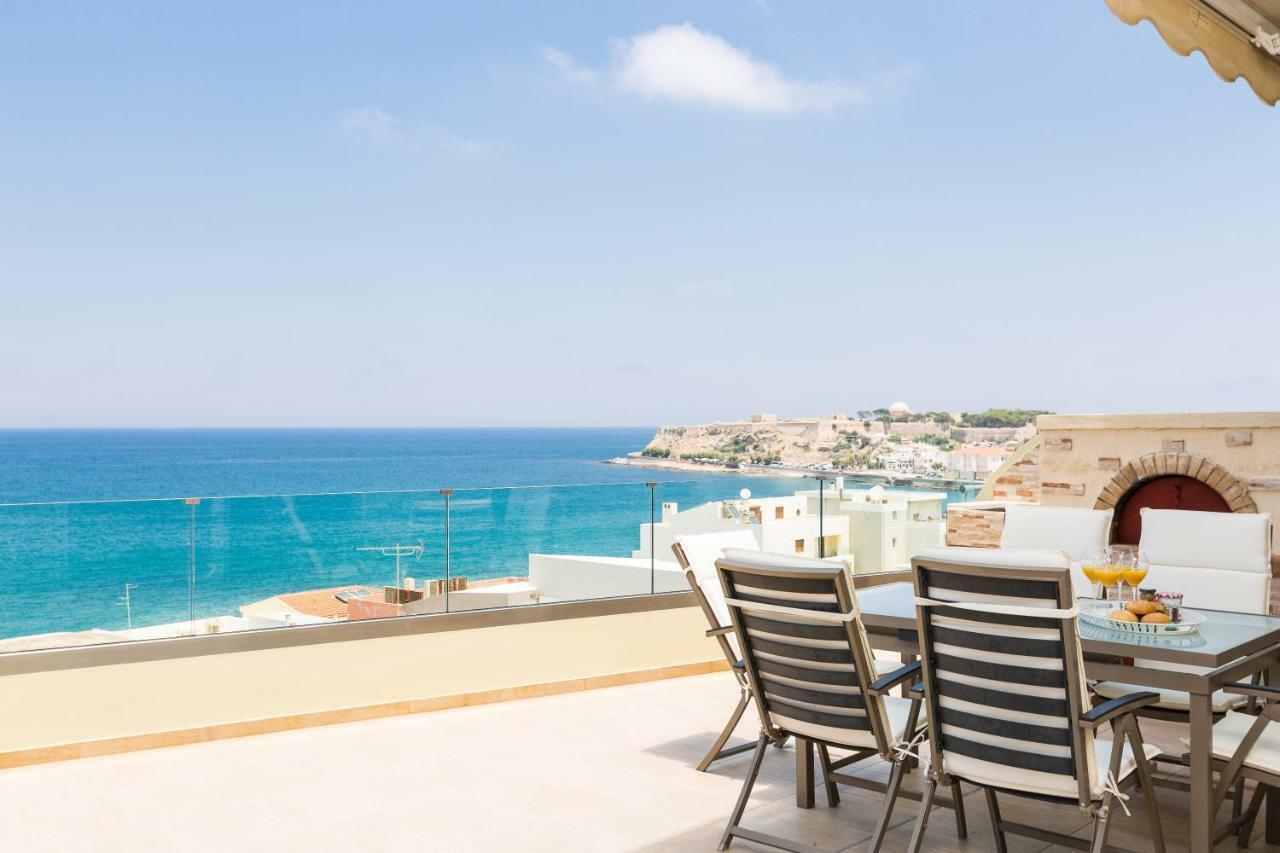 Elytis Panoramic View Apartment *