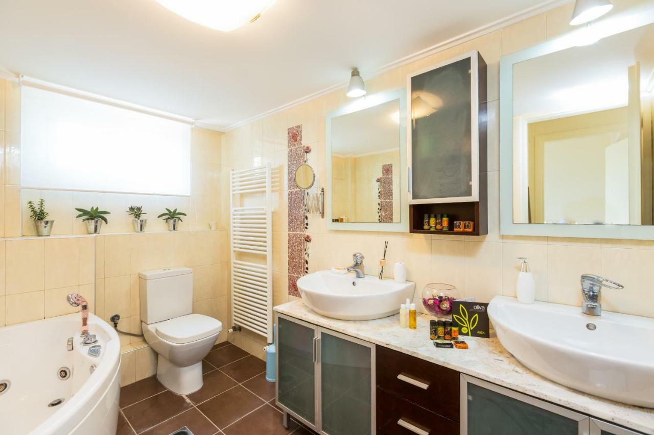 Elytis Panoramic View Apartment *