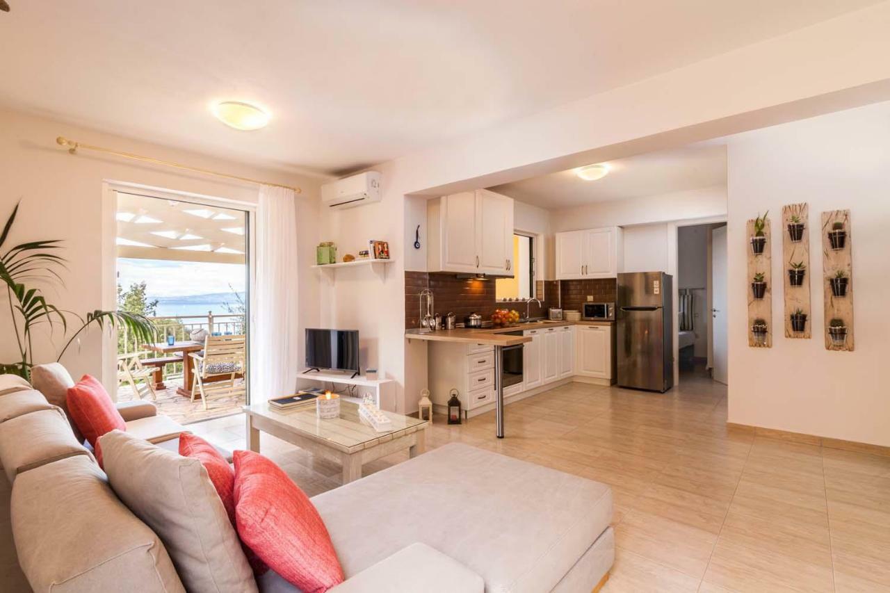 Muscalas By Konnect, 200m From The Villa