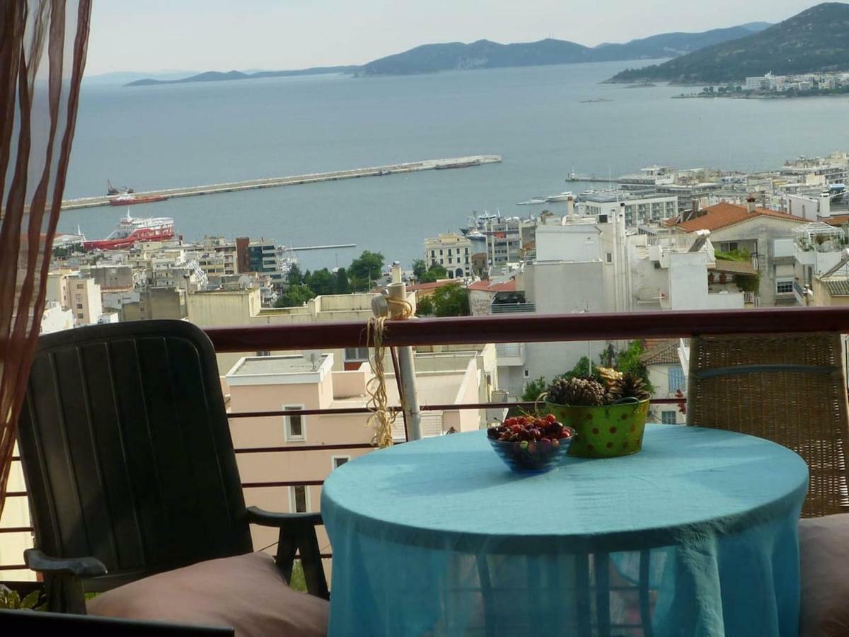 Apartment With Amazing View & Parking *