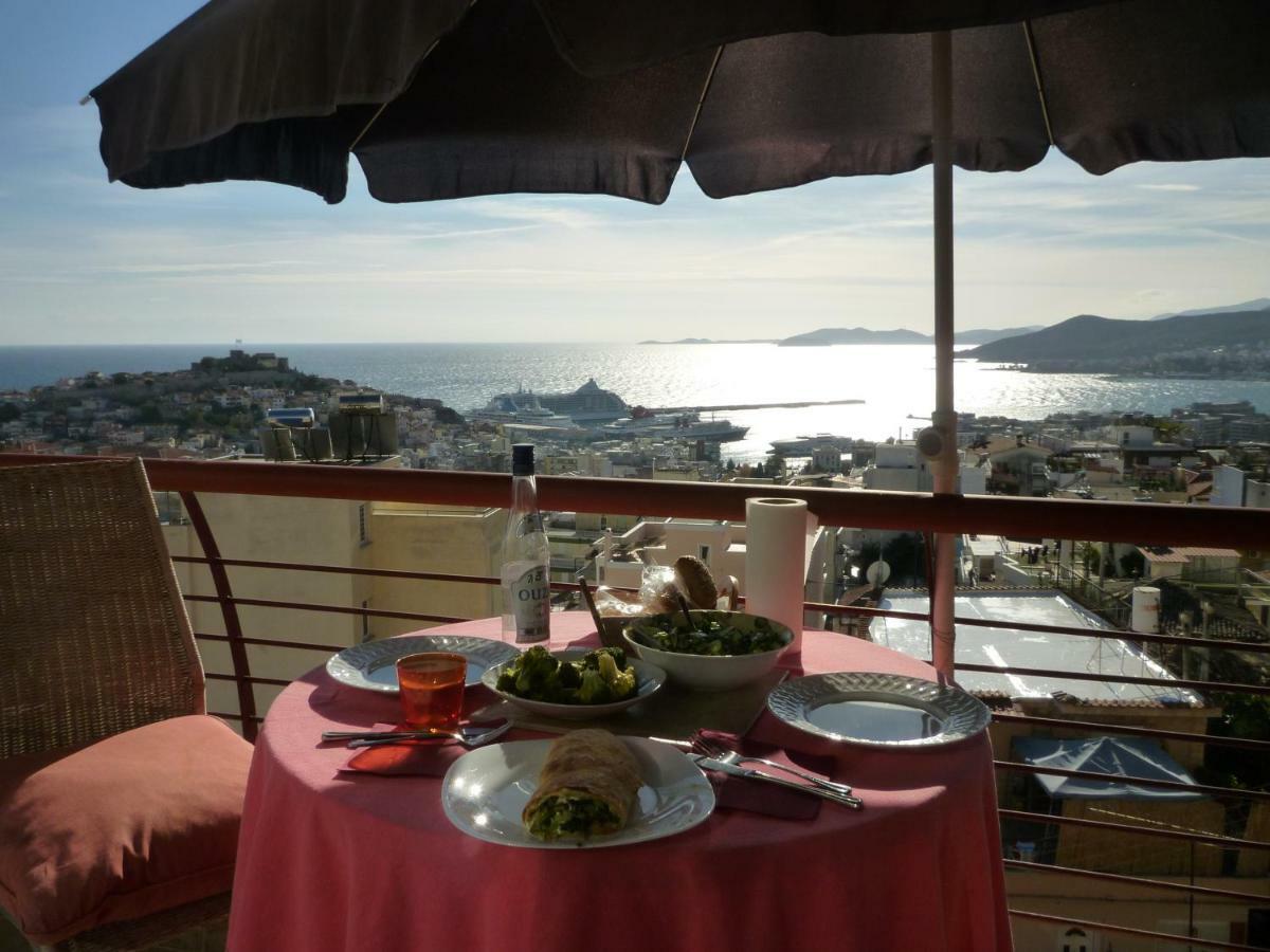 Apartment With Amazing View & Parking
