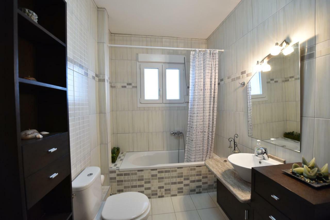 Apartment Artisti Elena Paralia Katerinis