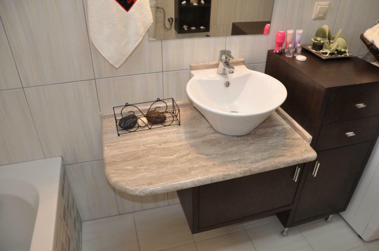Apartment Artisti Elena Paralia Katerinis