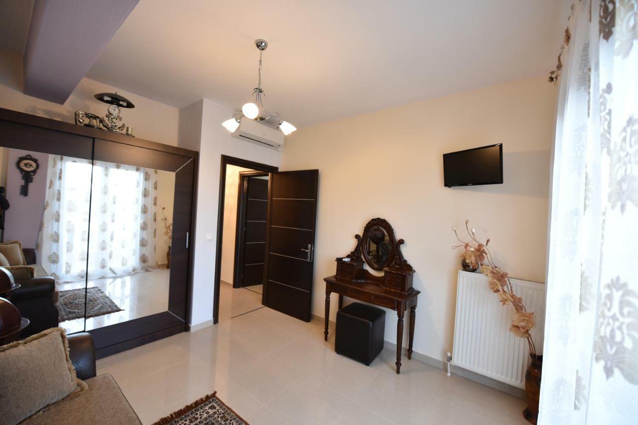Apartment Artisti Elena *