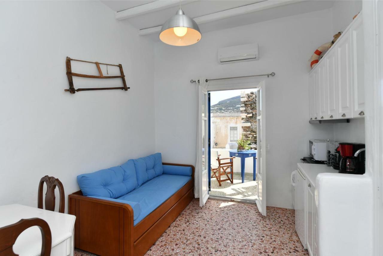 Kastro Traditional House Parikia (Paros)