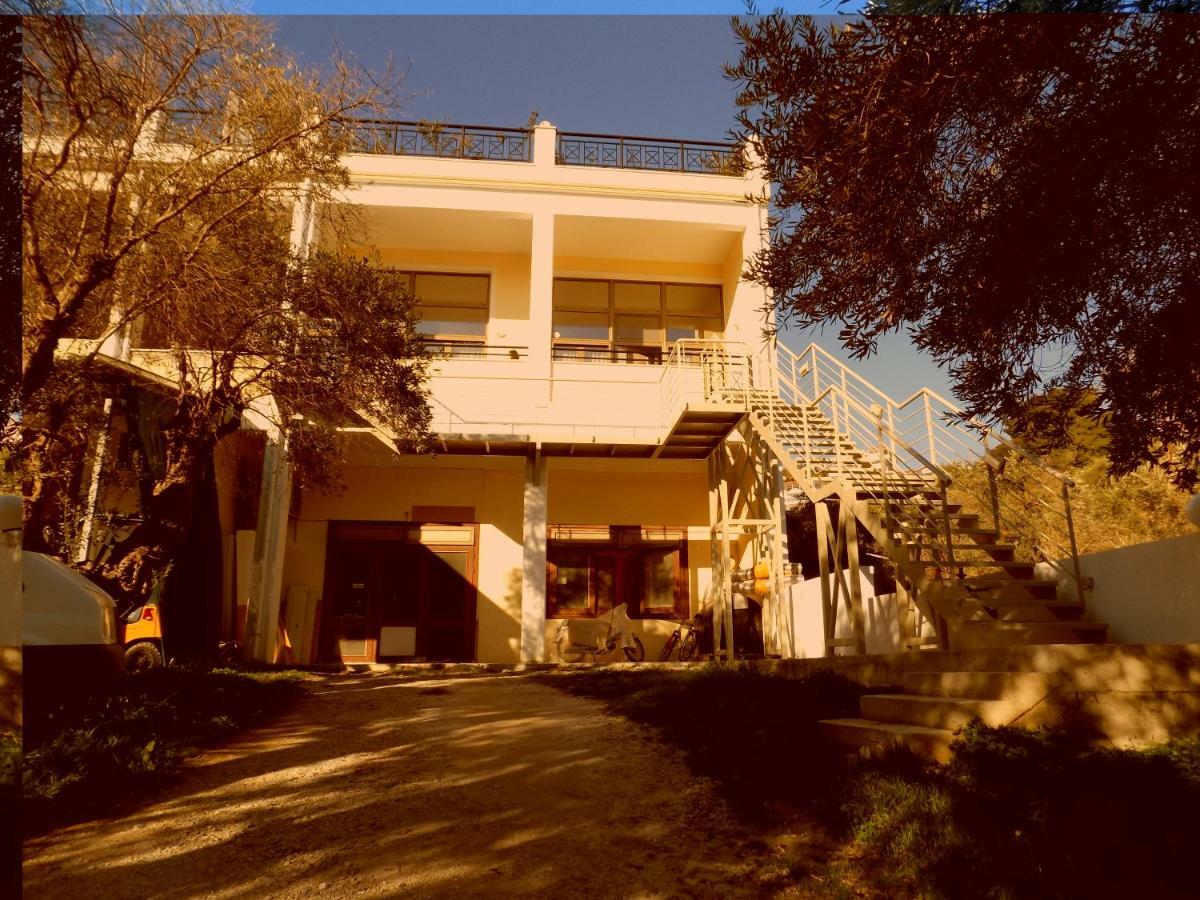 Rhodon House Skiathos Town