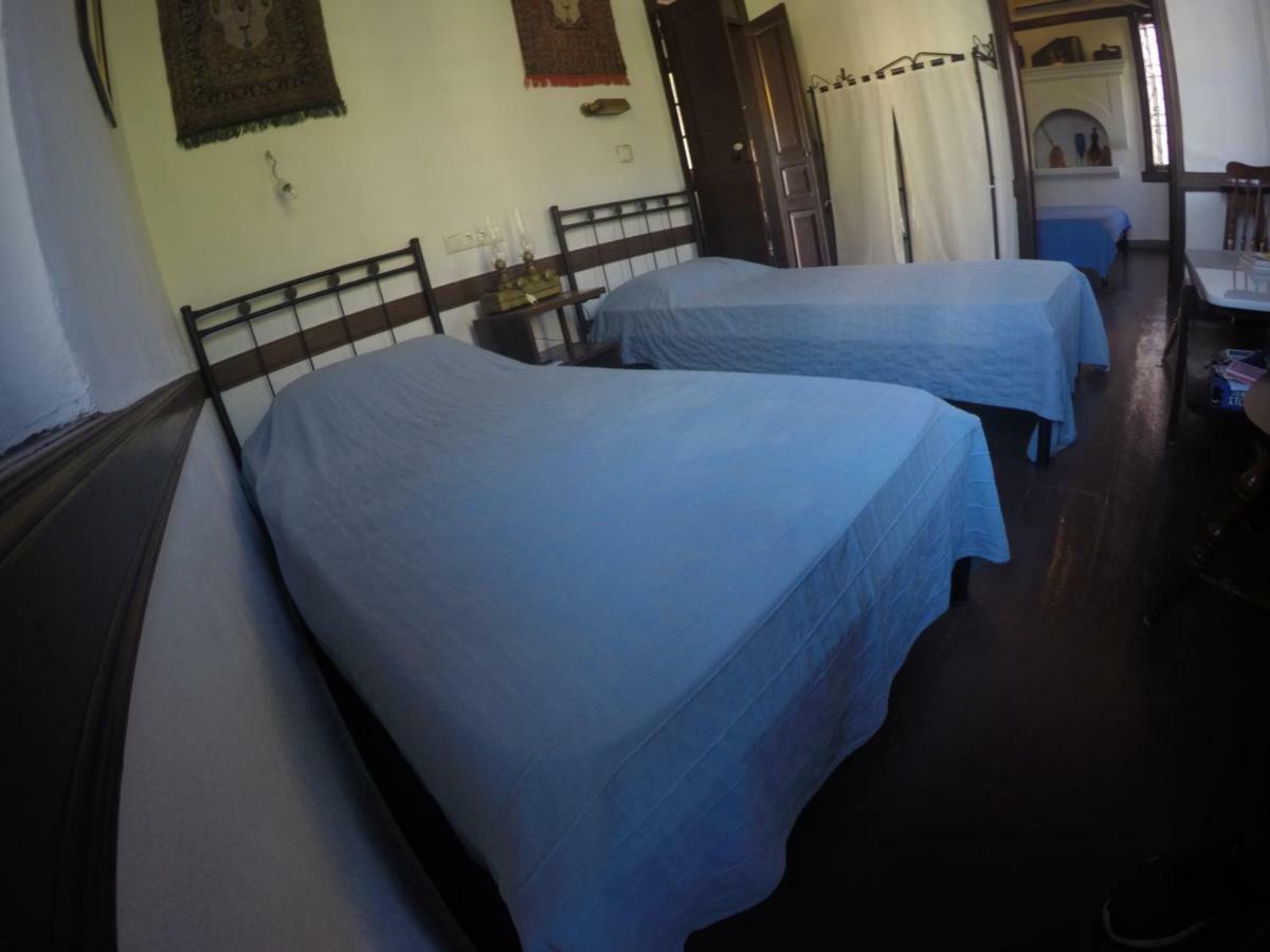 Holiday home The Scarlet House Megisti