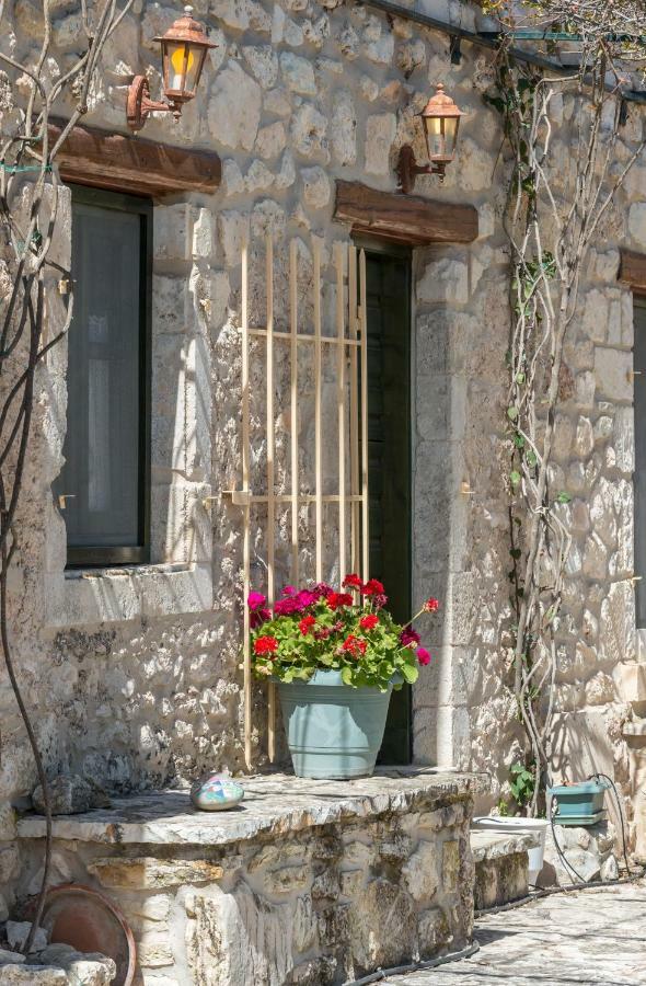 Eri Traditional House Holiday home *