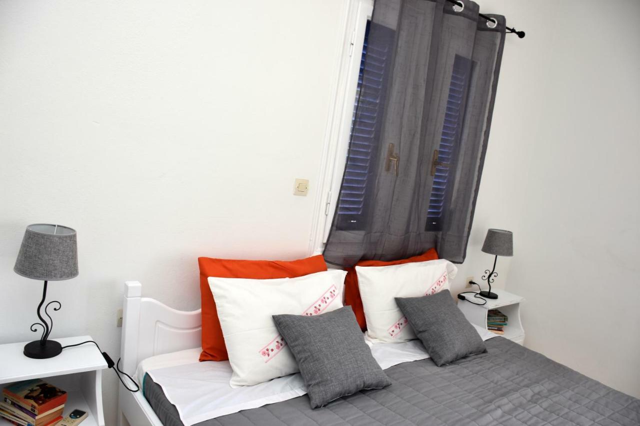 Apartment Ammos