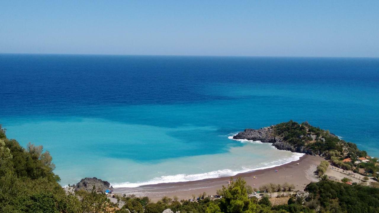 Kalogirou Stone House Apartment Limnionas (Central Greece)