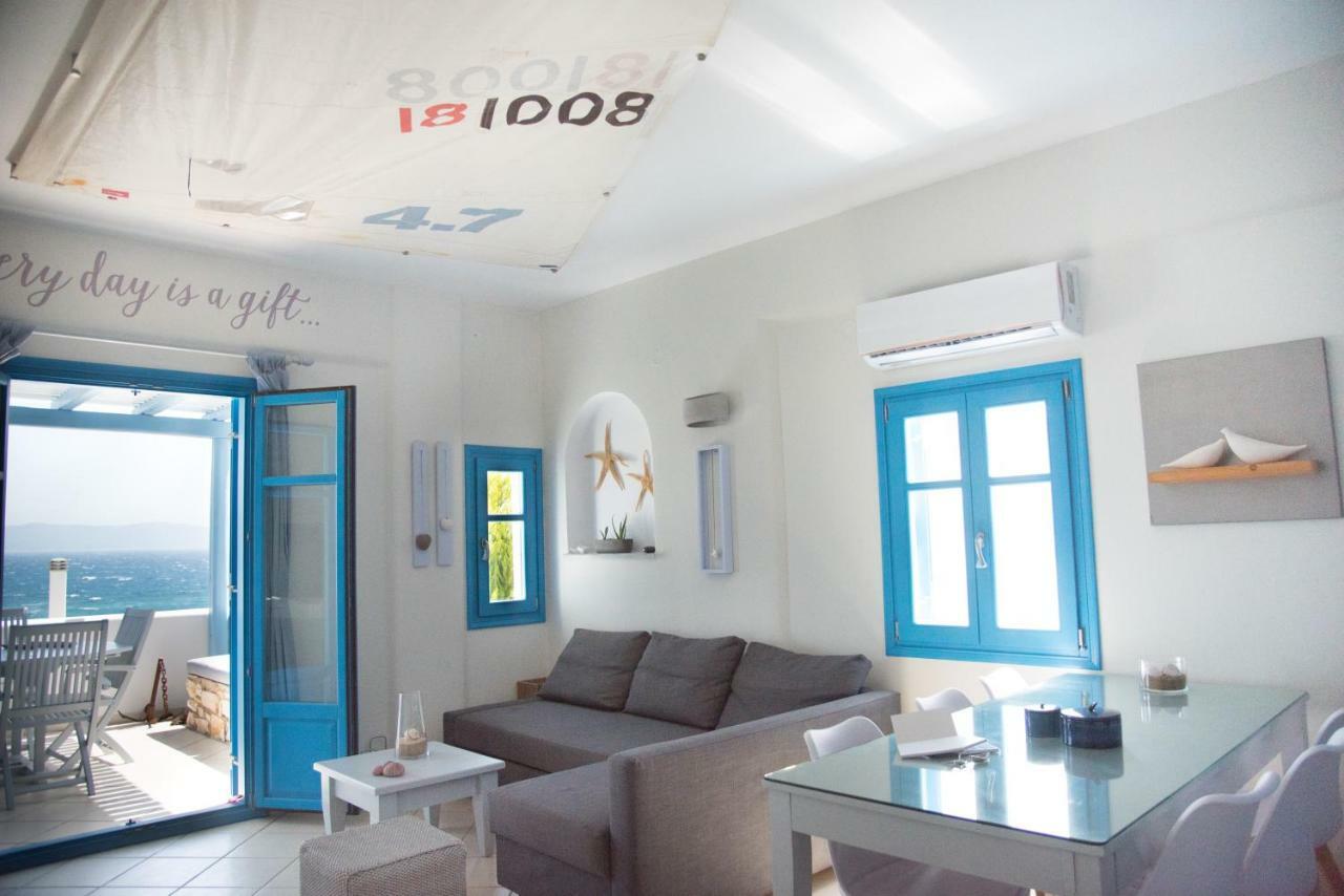 Just Blue With Amazing Sea Views In Holiday home *