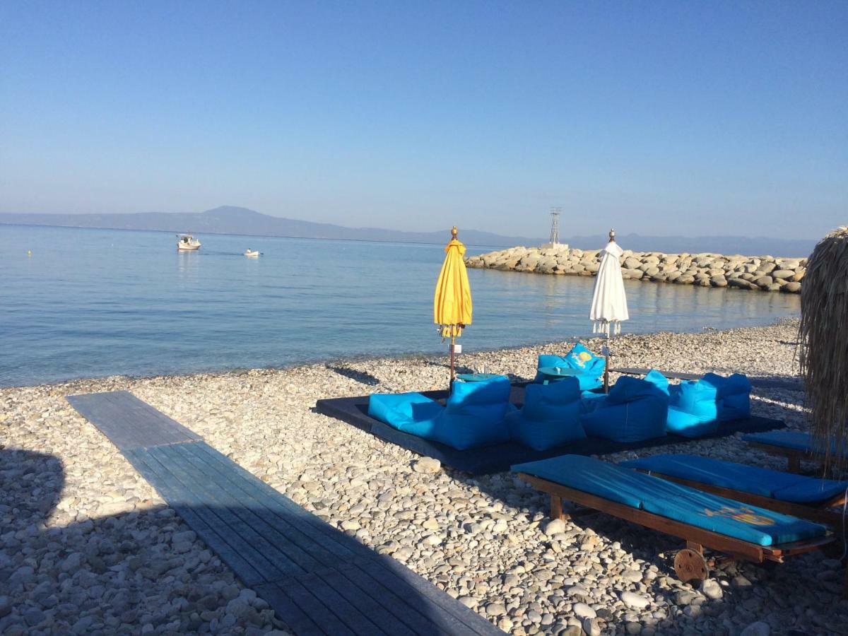 Apartment Agali 1 Mesonet In Front Of The Sea Akrogiali