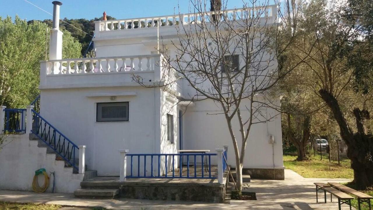 O Pyrgos Apartment