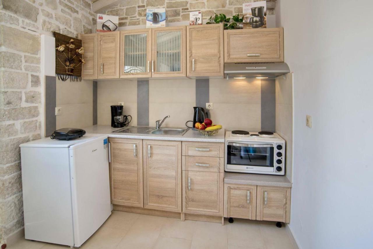 Ranias Dell Olivetto Apartment Gaios