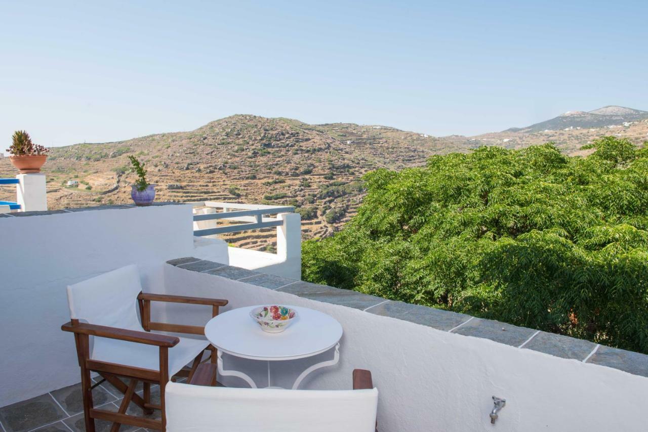Aris & Maria Houses *