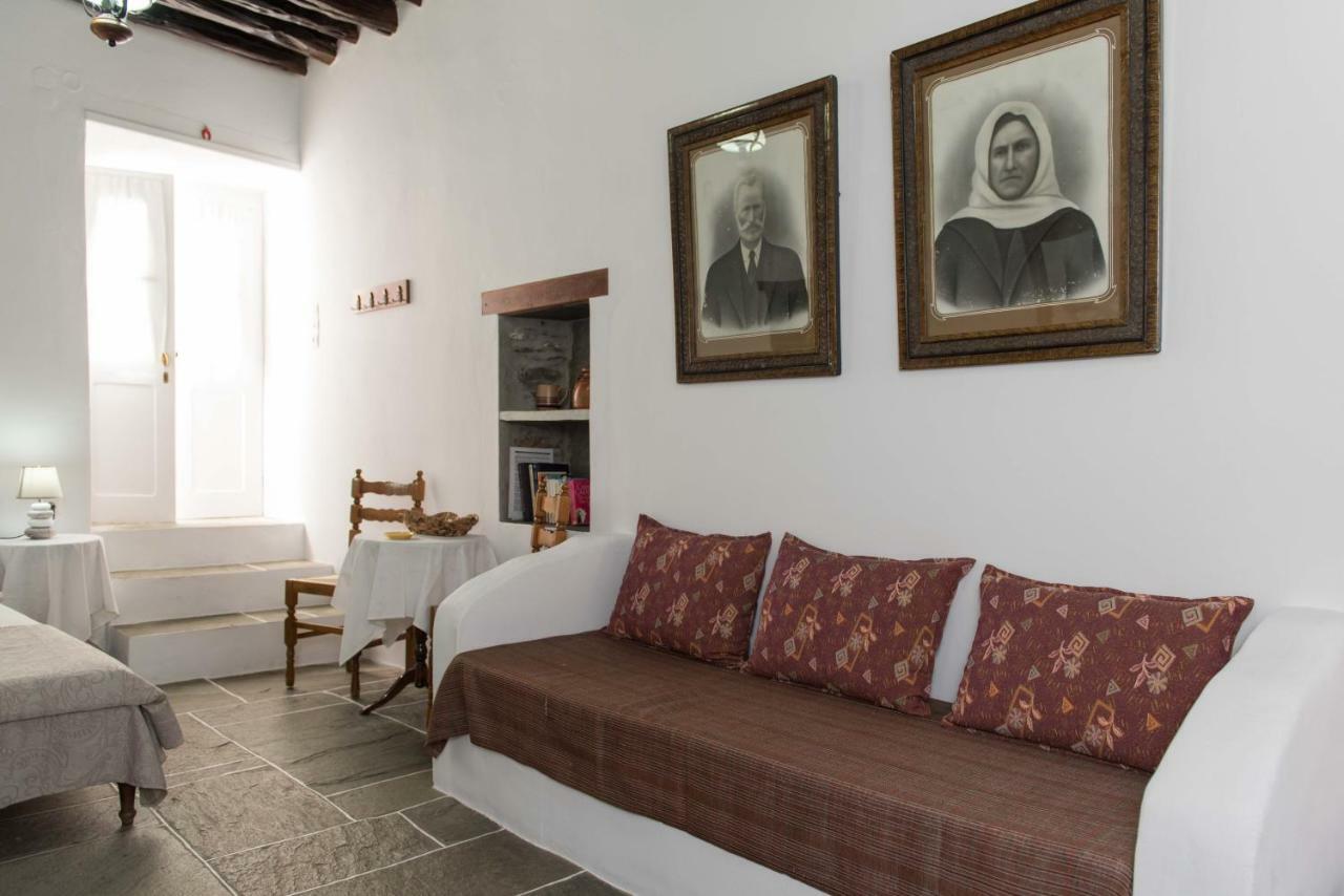Aris & Maria Houses Kastron (Sifnos)