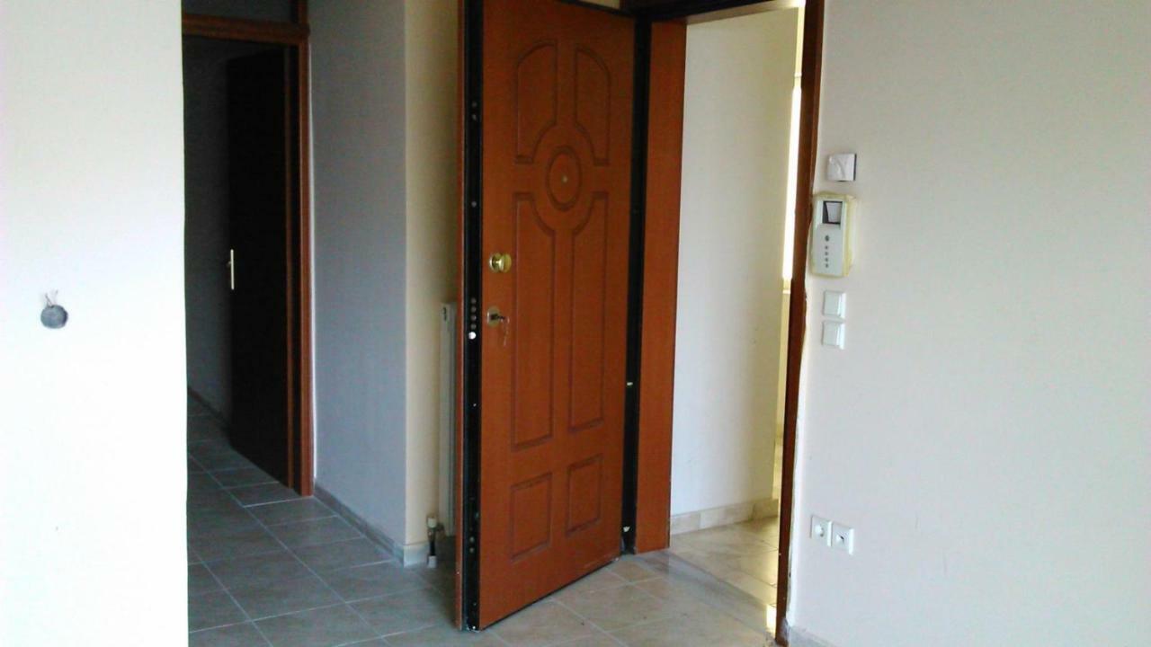 Apartment Jordan's Neoi Epivates By The