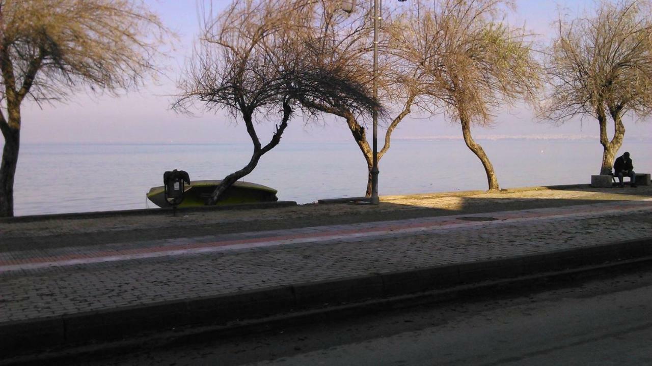 Apartment Jordan's Neoi Epivates By The