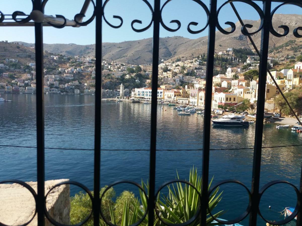 Kleanthi And Kostas Studios Apartment Symi