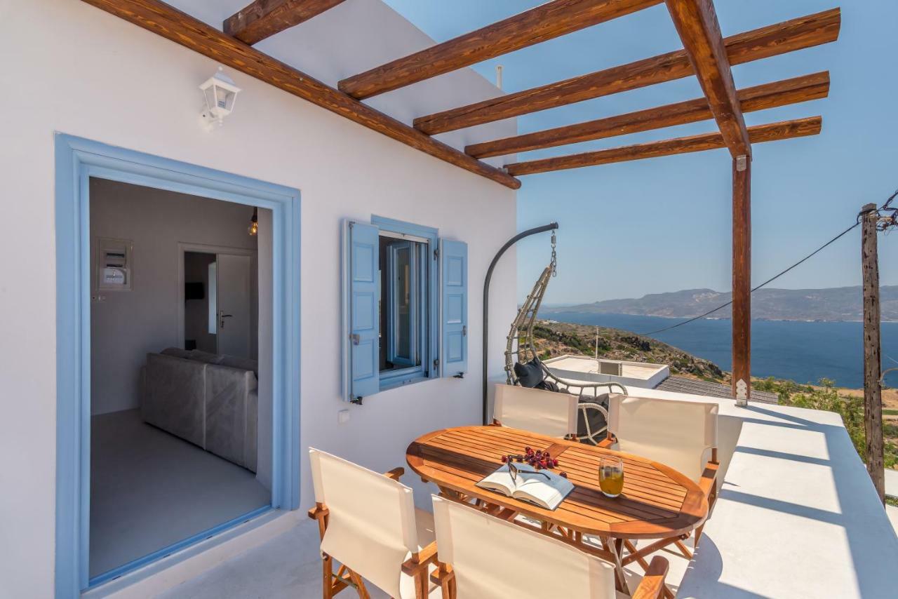 Plaka Suites Holiday home Plaka (Milos)