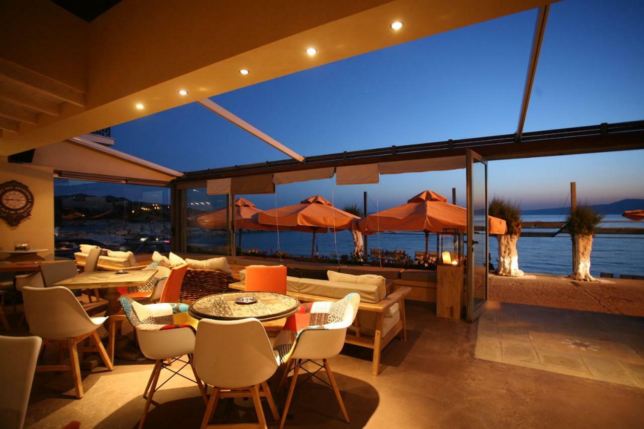Apartment Agali 1 Mesonet In Front Of The Sea Akrogiali