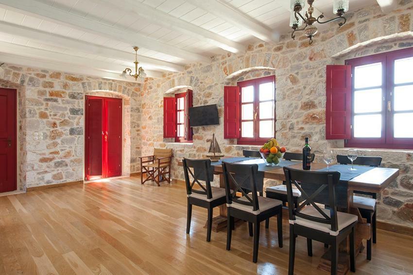 Limeni Villa Villa