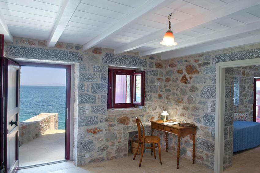 Limeni Villa Villa *