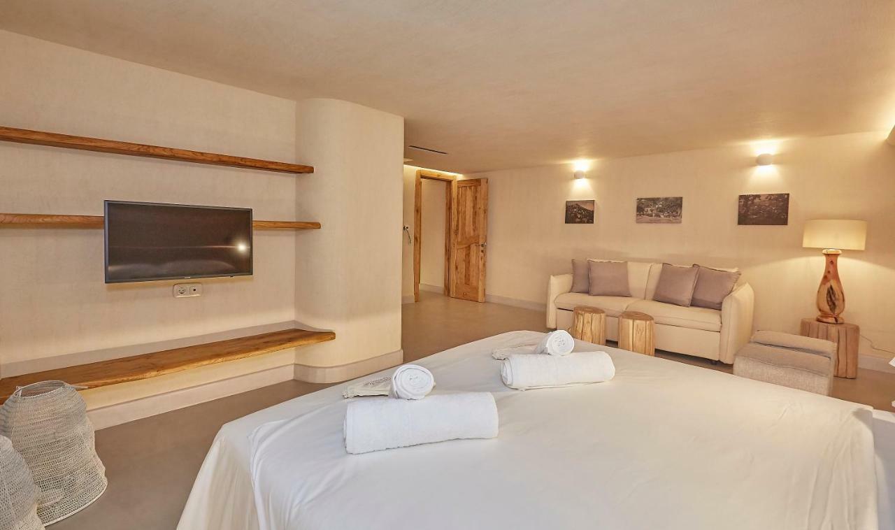 Sunrise Villa *