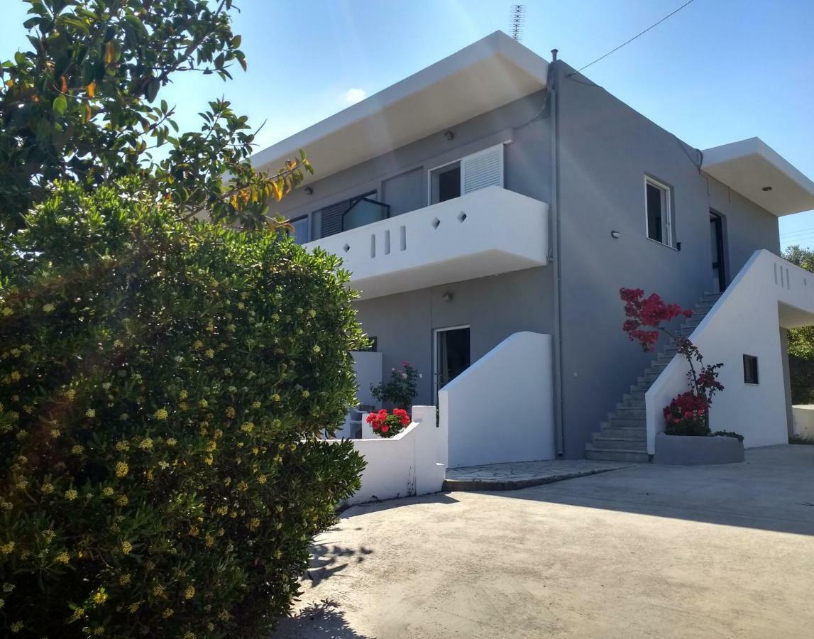 Apartment Romantic Adelianos Kampos