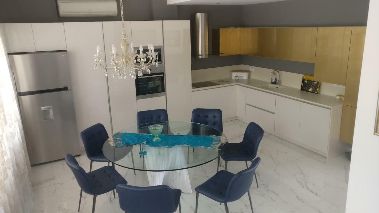 Marry's House Villa *