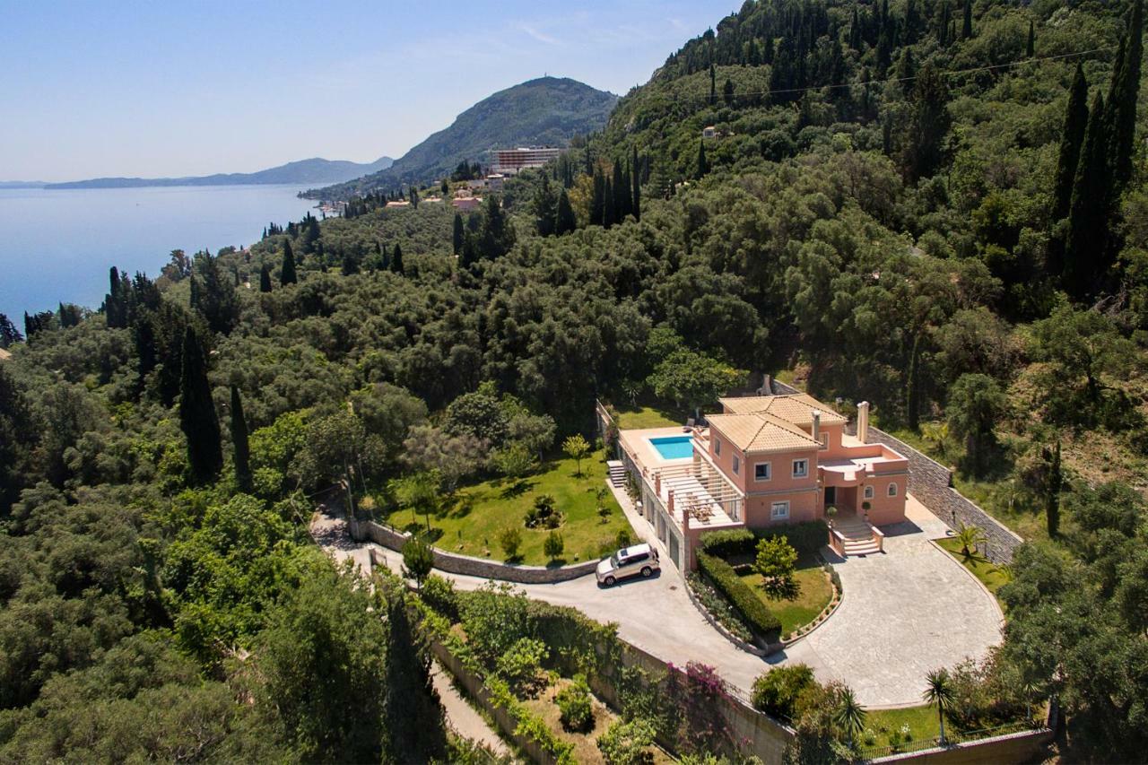 Larisa * Gastouri (Corfu)