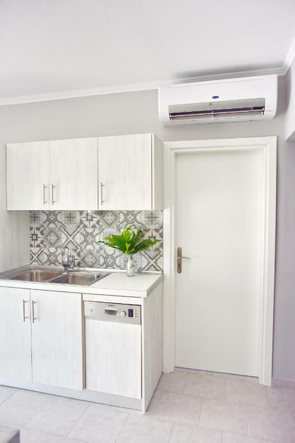 Alkyoni Apartment *