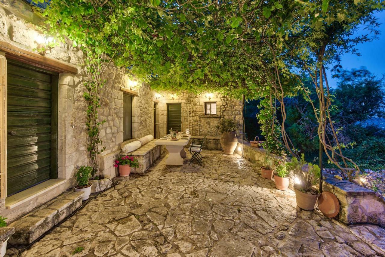 Eri Traditional House Holiday home Langadhakia