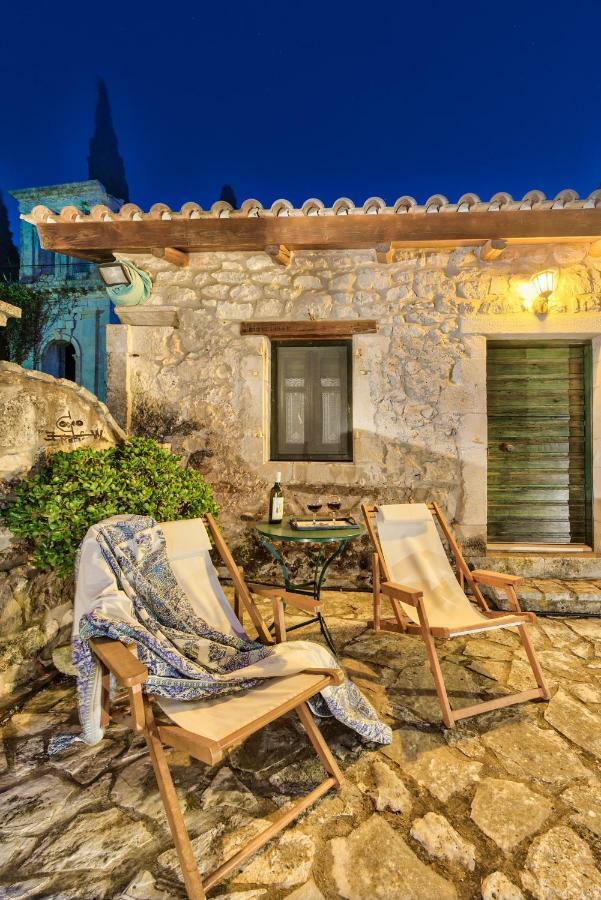 Eri Traditional House *
