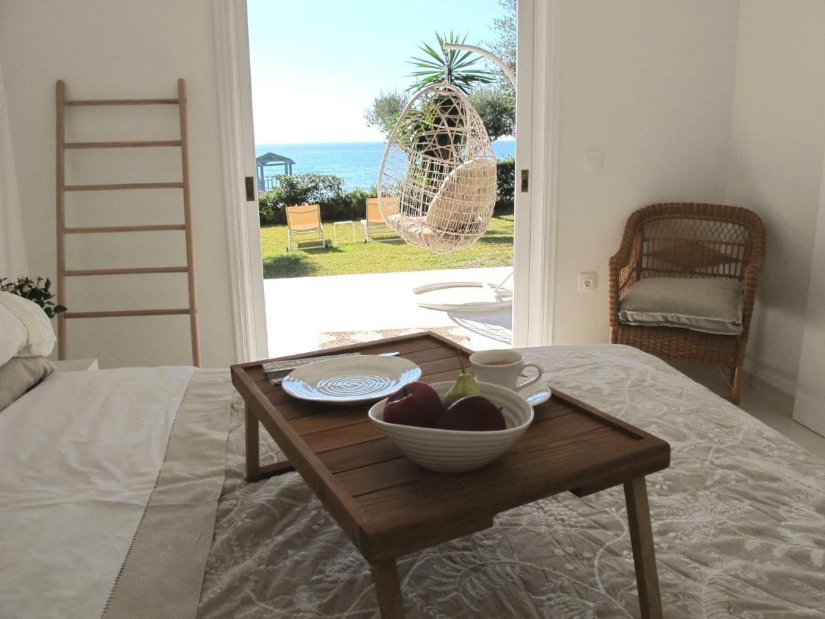 Aqua Seafront Corfu House With Garden * Glyfada (Corfu)