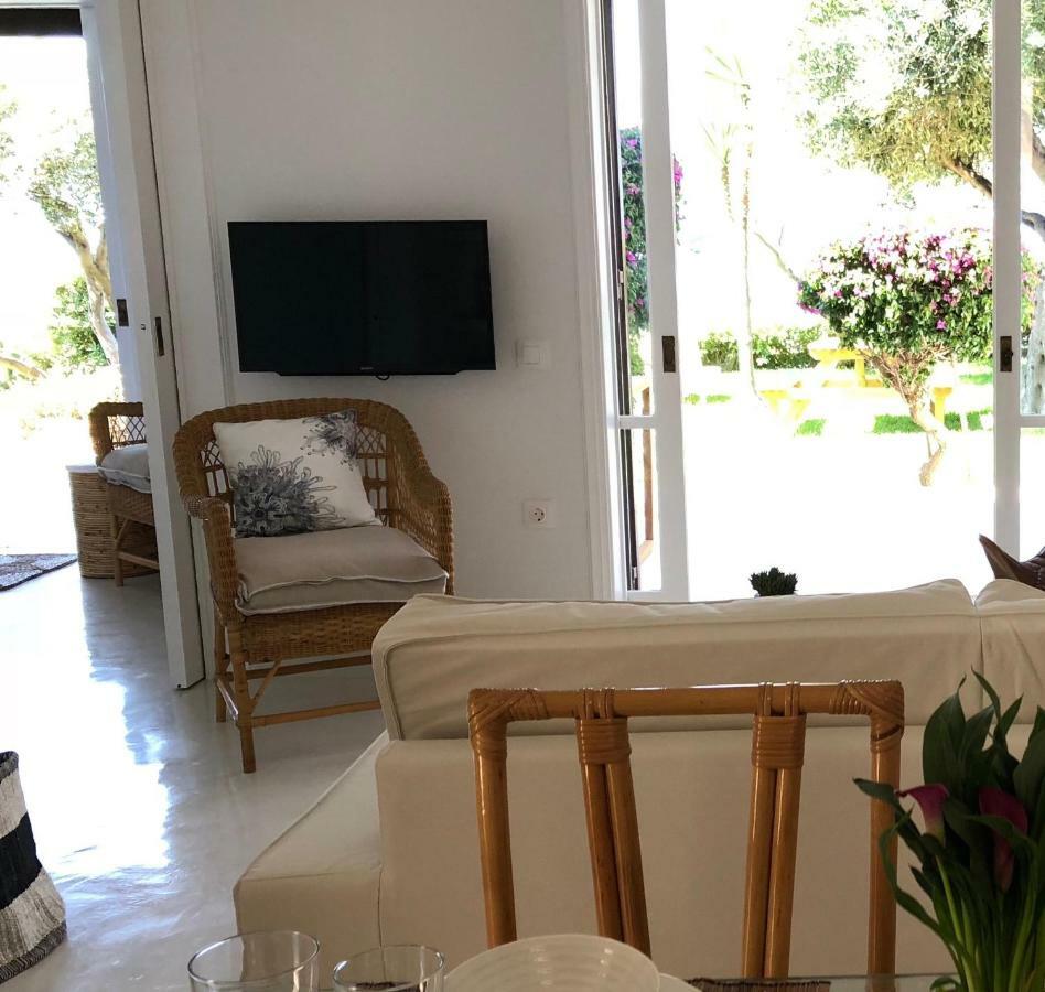Holiday home Aqua Seafront Corfu House With Garden *